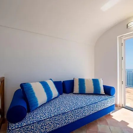 Mena Villa Praiano